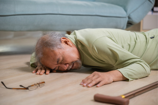 Movimentar o corpo, mesmo que de forma leve estimula o fluxo sanguíneo. Conheça 10 exercícios leves para idosos turbinarem a mobilidade.